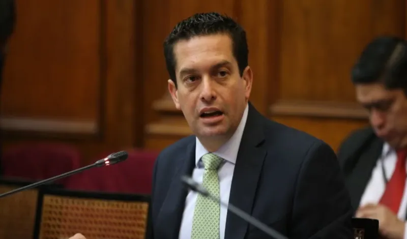 Miguel Torres es elegido presidente del Senado para el periodo 2026-2027
