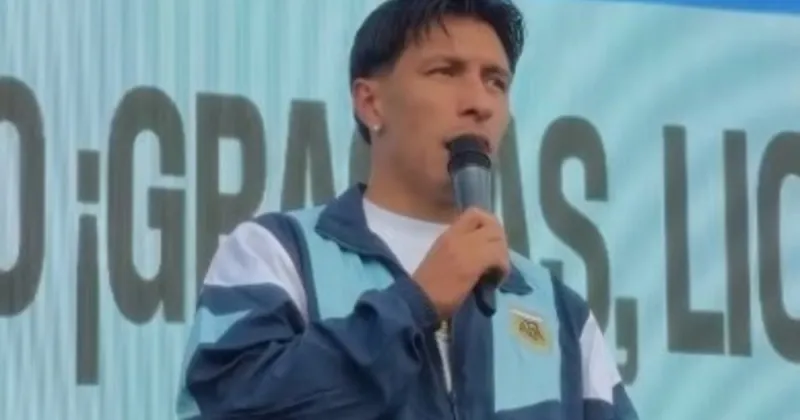 Lisandro Martínez volvió a Gualeguay y se emocionó con un conmovedor homenaje tras el Mundial 2026