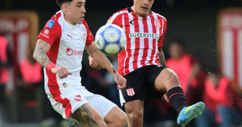 El grosero error de Ramiro Funes Mori que aprovechó Independiente para liquidar el partido ante Estudiantes en La Plata