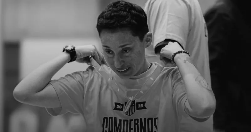 Luto en Uruguay: murió la kinesióloga del plantel femenino de futsal de Peñarol que conmovió con su lucha contra el cáncer de mama
