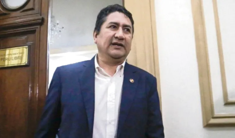 Vladimir Cerrón: Poder Judicial cambia la prisión preventiva por comparecencia con restricciones en su contra