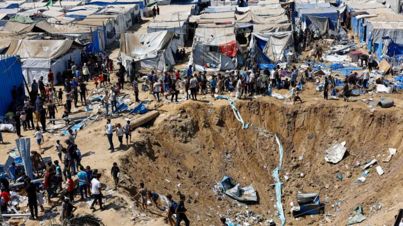 Israel mata a 15 palestinos en Gaza y no cesa sus bombardeos pese al plan de desarme de Hamás