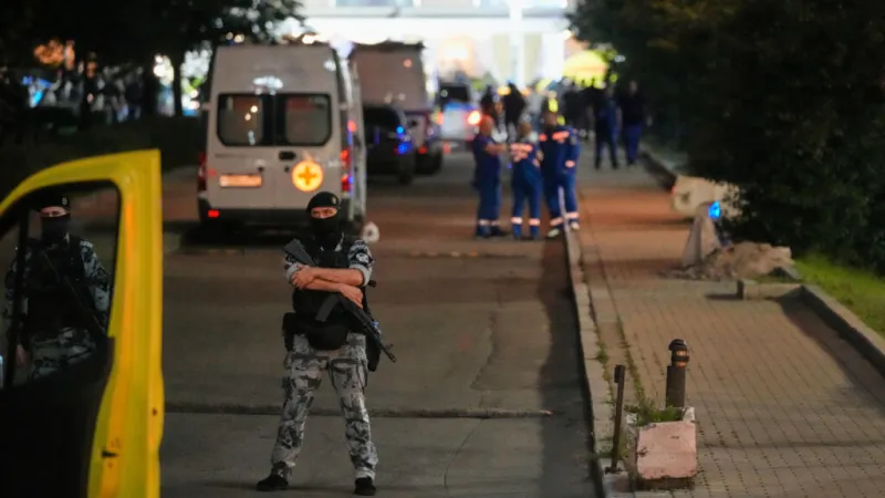 Rusia tacha de "acto terrorista" a la explosión en un restaurante de Moscú, que causó tres muertos
