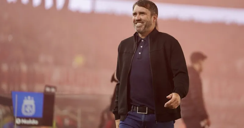 River y una tarde tensa antes de jugar contra Rosario Central: reclamo de los hinchas, silbidos a Coudet y silencio total del plantel