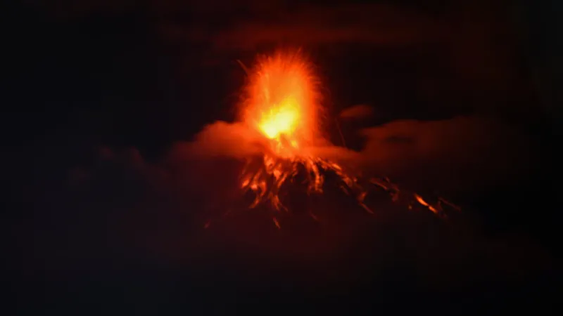 La erupción del volcán de Fuego de Guatemala revive el temor a morir y a volver a perderlo todo