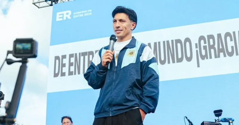 Lisandro Martínez fijó su postura sobre la Ley de Tierras previo a la suspensión del proyecto: "¡No se venden!"