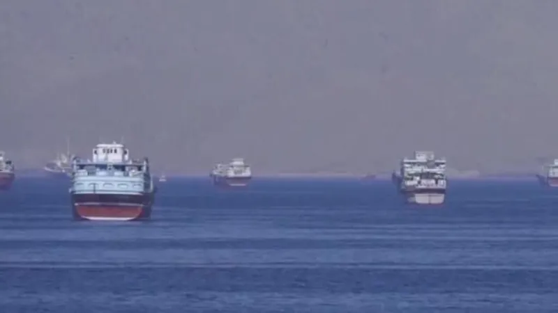 Irán refuerza su control en Ormuz y pacta nueva ruta con Omán