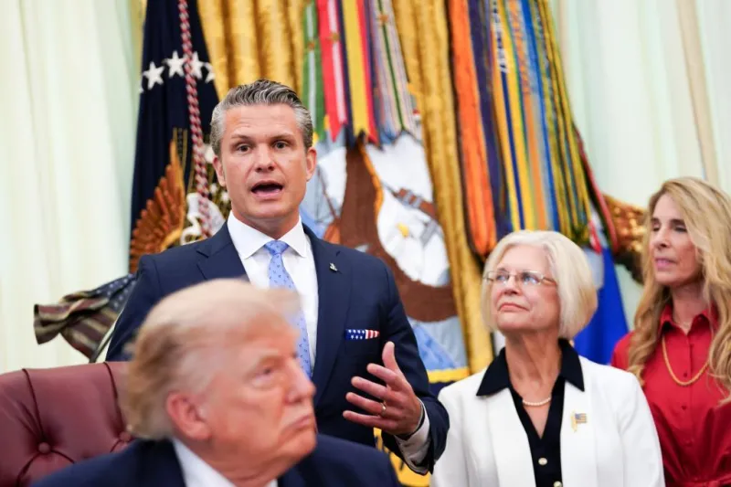 Trump y la Casa Blanca niegan desacuerdos entre el presidente y Hegseth sobre la escasez de municiones en Irán
