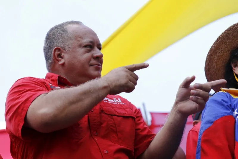 Cabello da la bienvenida a los opositores que llegaron a Venezuela para dialogar con el chavismo