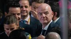 Políticos, jets privados y poder: cómo es la vida de un presidente de la FIFA