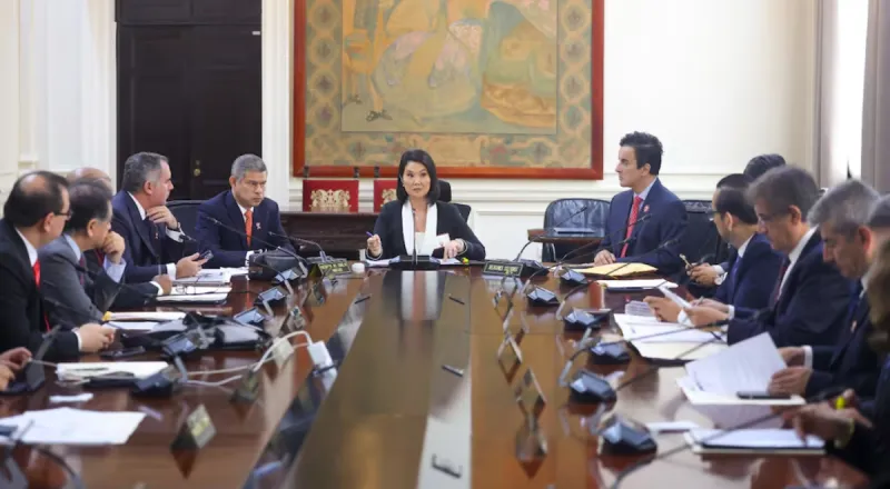 Fotocheck político de agosto, por Mirko Lauer