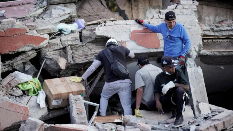 Un terremoto en Colombia deja más de un centenar de muertos y decenas de heridos y desaparecidos