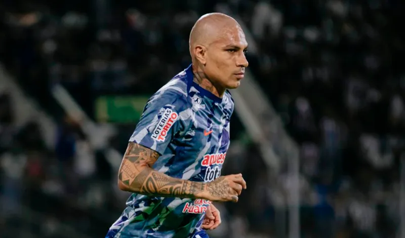 Paolo Guerrero responde a los que no quieren verlo jugar en Alianza Lima: "Saquemos a esta gente que no aporta nada"