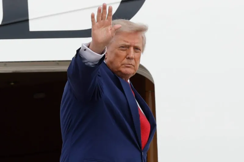 Trump retira fondos federales para procedimientos de transición de género en menores