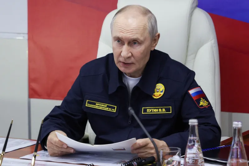 Putin amenaza con apresar buques europeos "en cualquier lugar" si la UE confisca barcos de la flota fantasma rusa