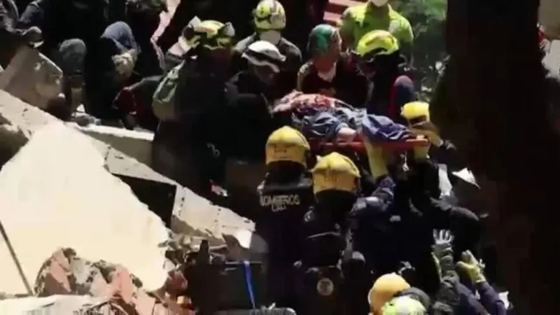 Terremoto en Colombia: rescates mantienen la esperanza de encontrar personas con vida