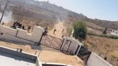 Las familias palestinas asediadas por colonos israelíes durante 4 días en Cisjordania