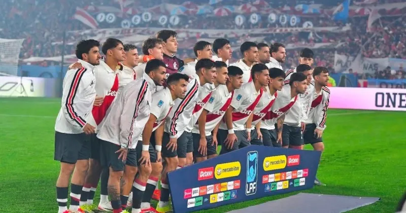 Bronca contra Chiqui Tapia en River: el presidente de la AFA tuvo un gesto que generó polémica en Núñez