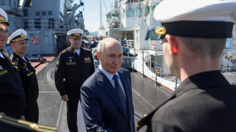 Japón llama a consultas al embajador ruso tras la visita de Putin a las islas Kuriles, en disputa