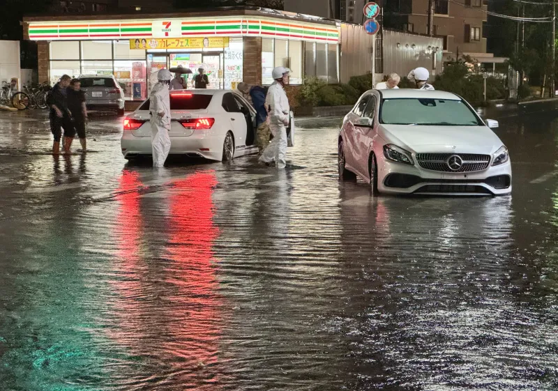 Al menos seis muertos por las lluvias torrenciales y las inundaciones en el este de Japón