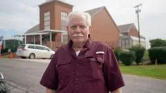 "Si no eres conservador, no vengas": el pueblo de EE.UU. que fabrica misiles y apoya a Trump con un fervor casi religioso