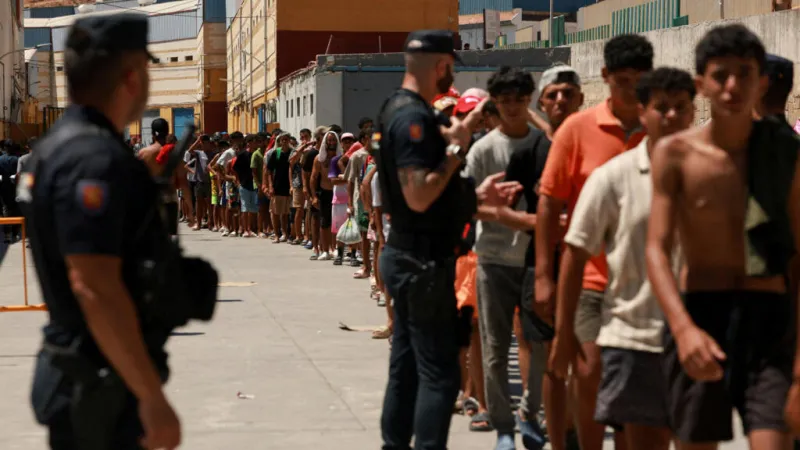 ¿Se abrirá la frontera de Ceuta el 15 de agosto? : las noticias falsas se propagan por las redes sociales