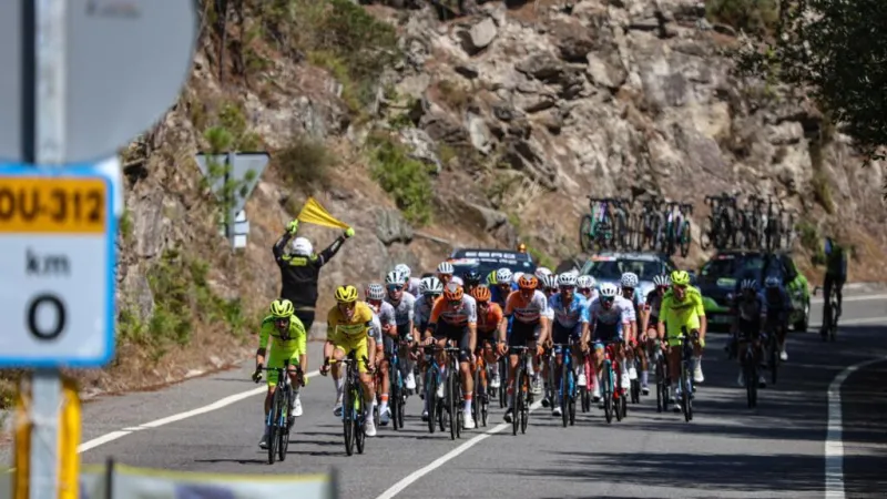 El ciclista adolescente británico Finlay Tarling muere en un accidente durante la Vuelta a Portugal