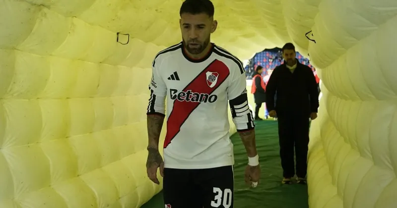 Otamendi da la cara en el peor momento de River: “De esta situación salimos todos juntos”