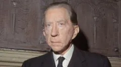 Cómo se convirtió en el hombre más rico del mundo Jean Paul Getty, el excéntrico magnate cuya mascota era un león