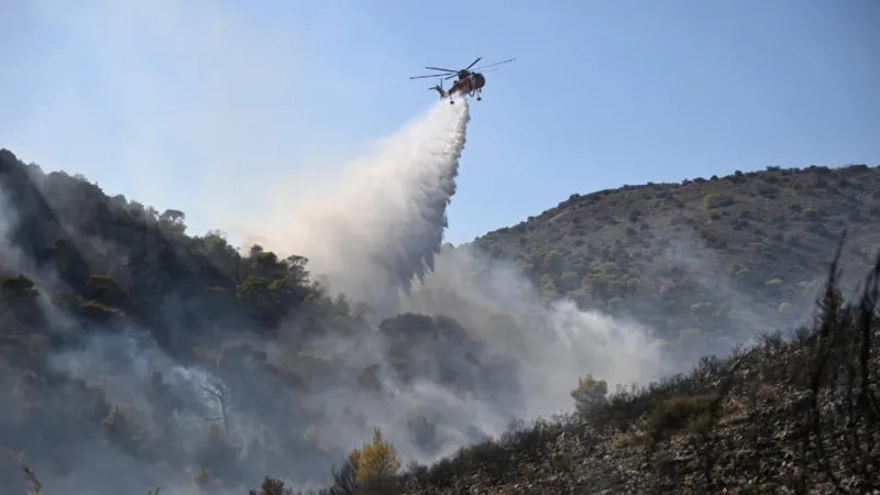 Los incendios forestales no dan tregua en Europa: dos muertos en Grecia y evacuaciones en Bélgica