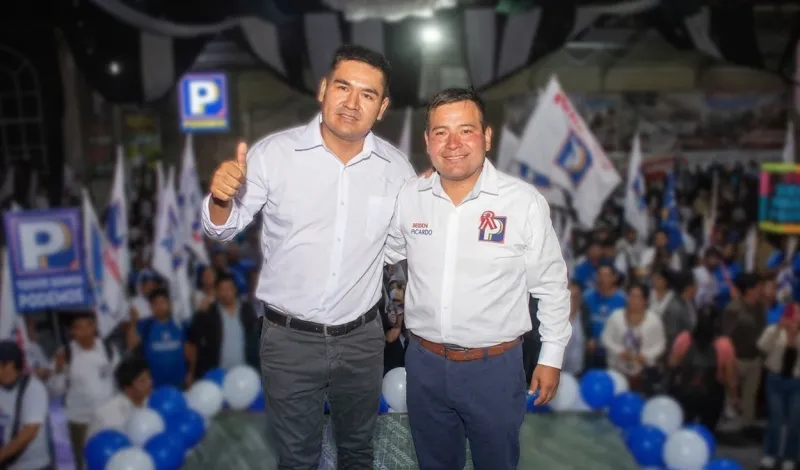 Candidato al Gobierno Regional de Ayacucho está rodeado por imputados por narcotráfico