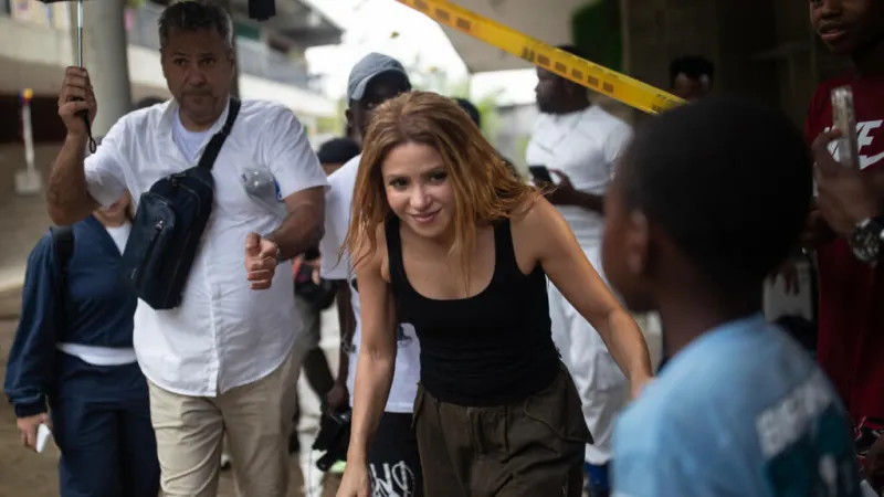 "Cada día que los niños no van a la escuela pausamos su futuro": Shakira impulsará diez nuevos colegios en Chocó