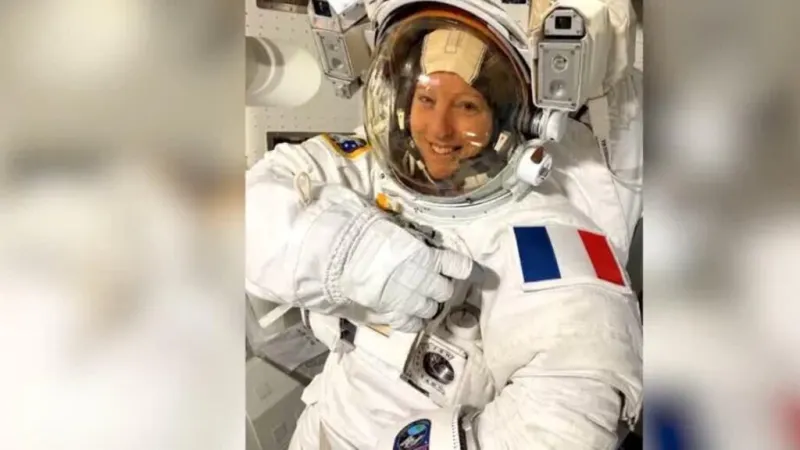 Sophie Adenot se convierte en la primera mujer francesa en salir al espacio desde la EEI