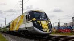 "La más mortal de las principales líneas ferroviarias de EE.UU.": por qué más de 200 personas han muerto en las vías del tren Brightline que conecta Miami y Orlando
