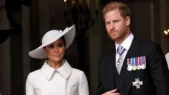 El príncipe Harry y su esposa Meghan regresarán a vivir a Reino Unido con sus hijos tras 6 años en EE.UU.