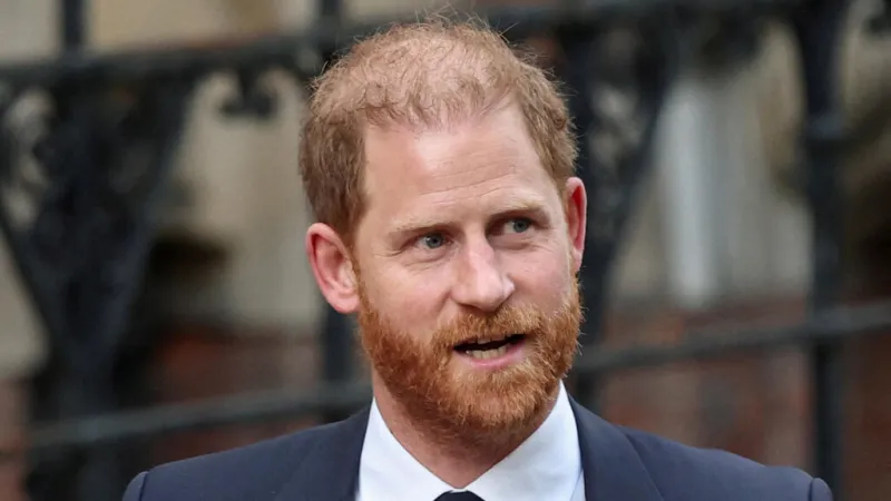 El príncipe Harry y Elton John deberán pagar 11 millones de euros al ‘Daily Mail’ tras fallida demanda