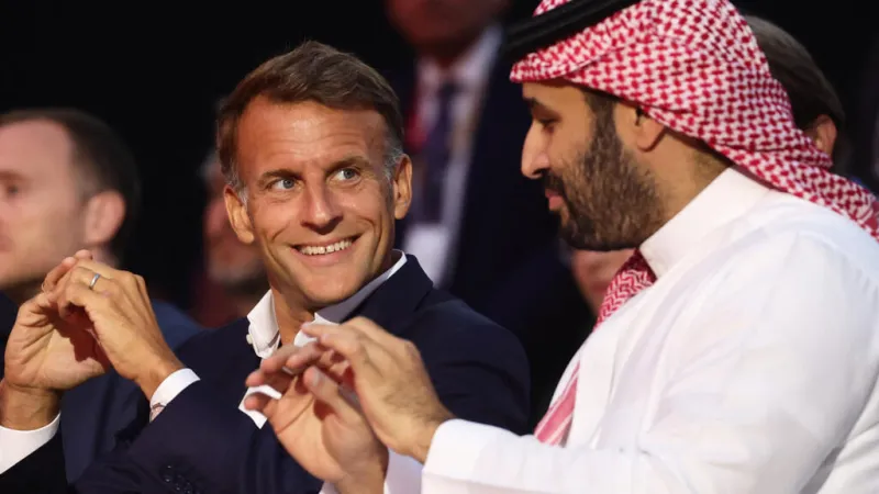 Macron recibe al príncipe heredero saudita, nuevamente bajo la sombra del caso Khashoggi