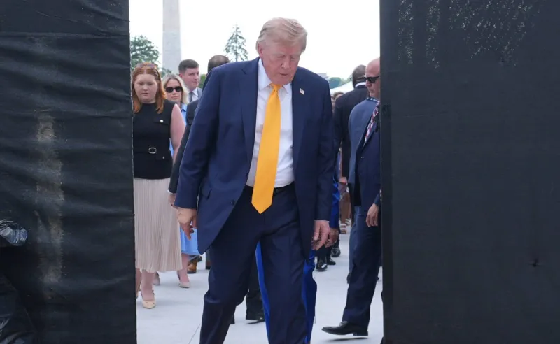 A un kilo del umbral de la obesidad: los 108 kilos de Trump encienden las alarmas sobre su salud