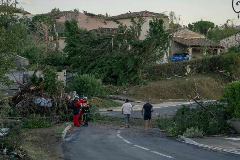 Al menos 41 heridos y 300 casas afectadas por un devastador tornado en Pomas, cerca de la ciudad francesa de Carcasona