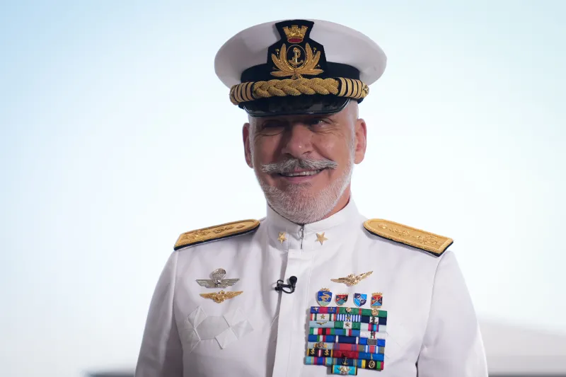 Almirante Cavo Dragone, máximo jefe militar de la OTAN: "El Ártico ya no es una región tranquila desde el punto de vista estratégico"