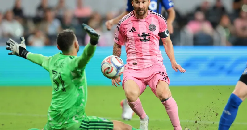 Lionel Messi, colosal: marcó un póker de goles con Inter Miami y sus dos tantos de tiro libre lo acercan a un récord