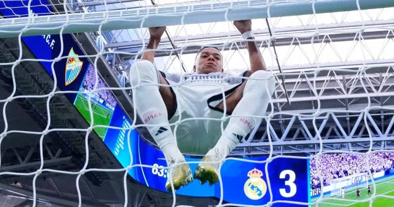 El Real Madrid de Mourinho es una máquina: tres goles en 11 minutos para golear al Málaga en la Liga de España