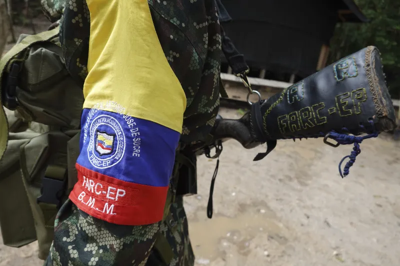 De la Espriella ordena el bombardeo más letal en años contra las disidencias de las FARC, que deja 20 guerrilleros muertos