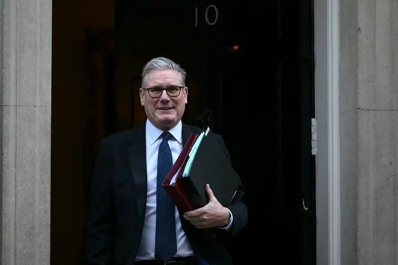 El ex primer ministro británico Keir Starmer renuncia a su escaño en el Parlamento británico