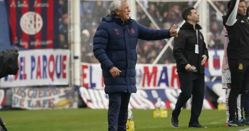 Pipo Gorosito contra las cuerdas: tardó 24 años en volver a San Lorenzo y tendrá 30 minutos para convencer a los dirigentes sobre su continuidad