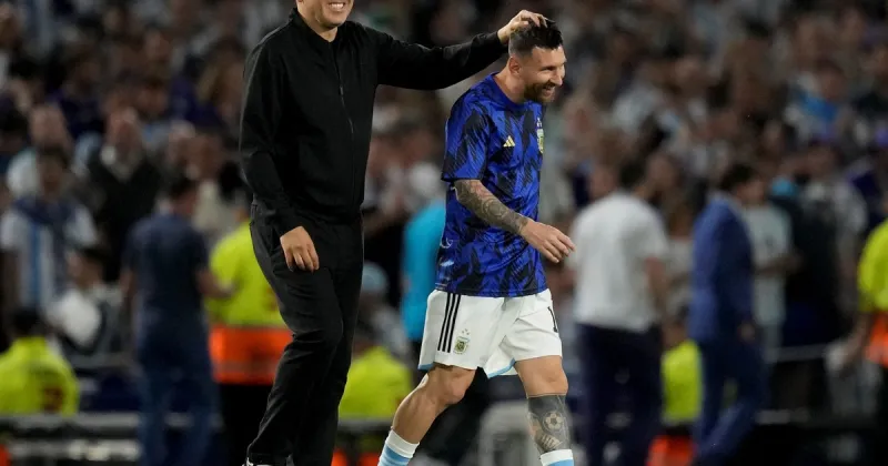 Juan Román Riquelme, sobre la despedida de Lionel Messi de la Selección Argentina: "Cumplió lo que soñaba y lo que nosotros soñábamos"