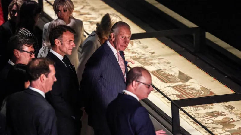 Macron mantendrá sus primeras conversaciones con Burnham tras visitar el Tapiz de Bayeux en Londres