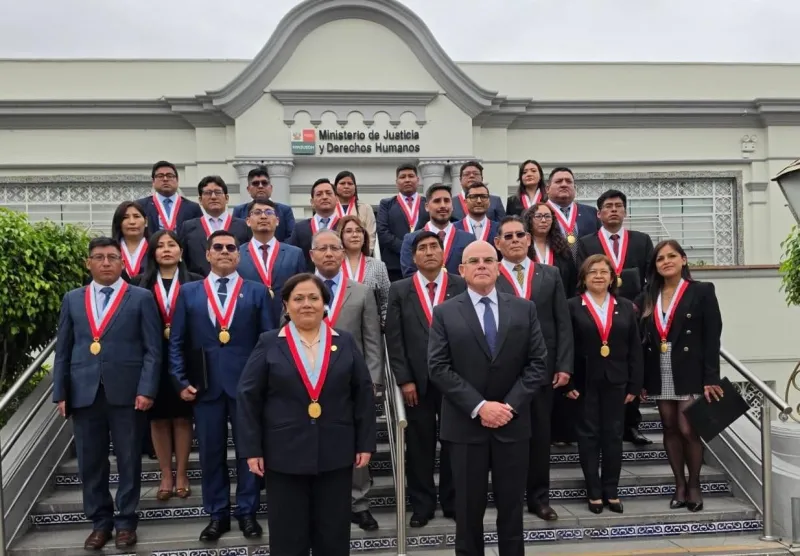 Procuraduría General incorpora a 25 nuevos procuradores públicos y adjuntos