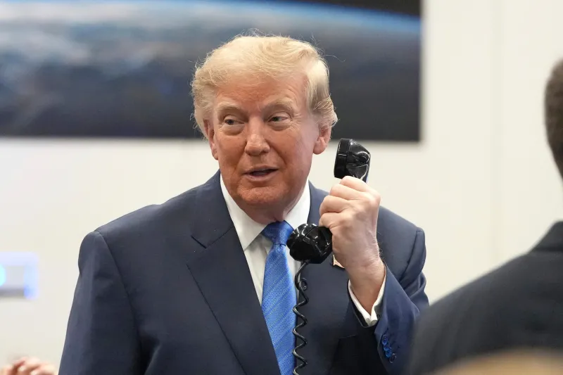 Trump califica a España de "país arruinado" y considera "muy triste" lo ocurrido en Ceuta