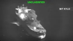 Estados Unidos ataca tres petroleros iraníes tras afirmar que sus buques de guerra fueron objeto de un ataque